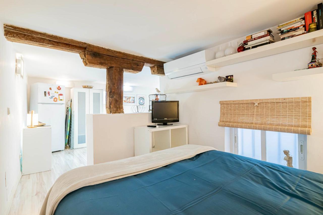 For You Rentals Teatro Real Plaza Apartment Temporal Saint Martin Madrid Tru5 المظهر الخارجي الصورة