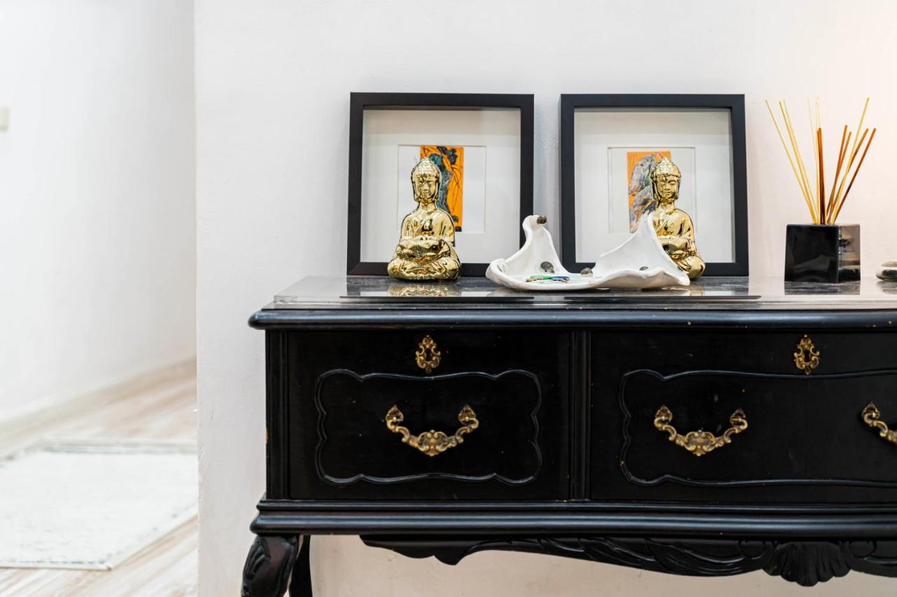 For You Rentals Teatro Real Plaza Apartment Temporal Saint Martin Madrid Tru5 المظهر الخارجي الصورة